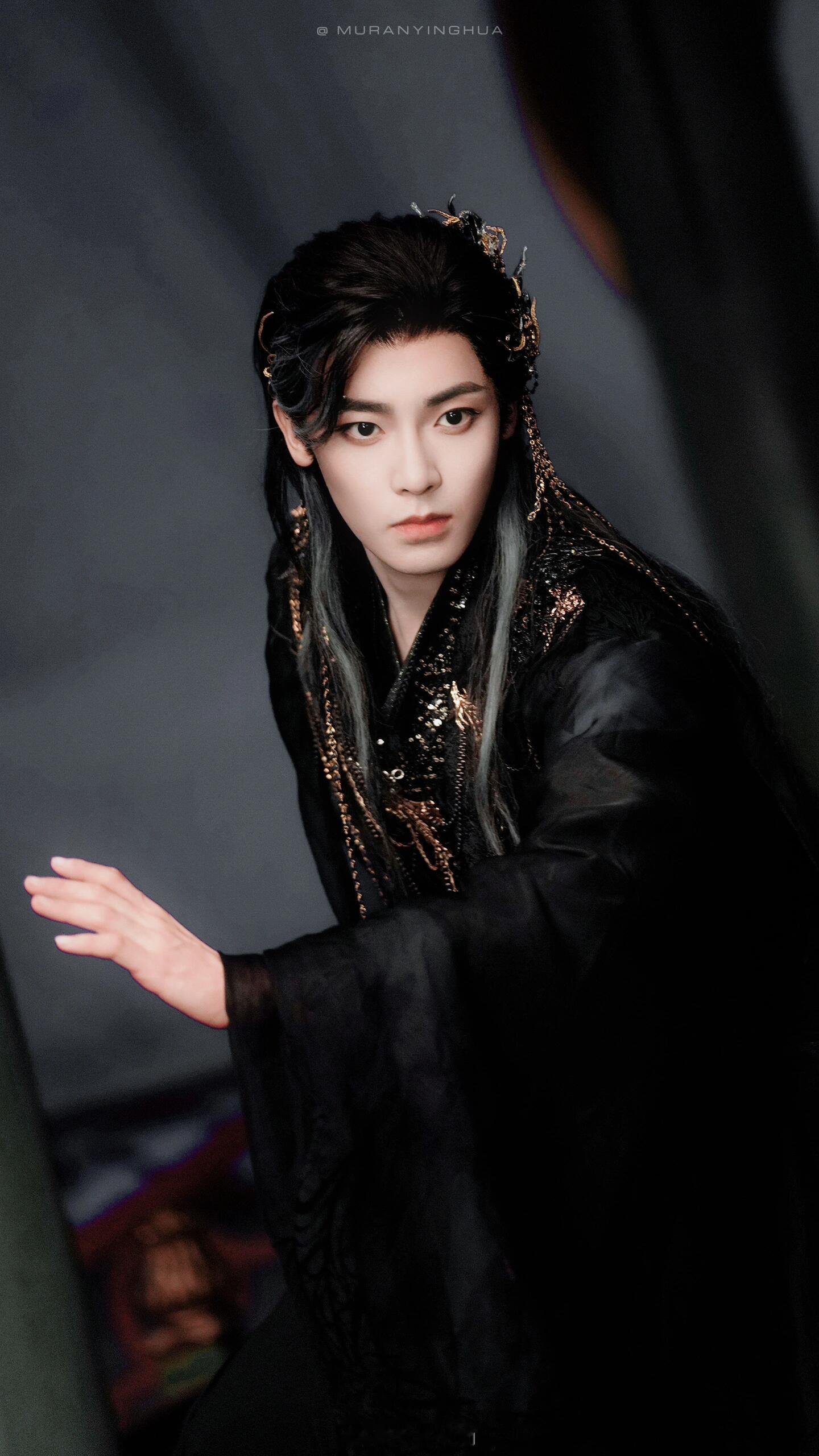 淮水竹亭 我的评分：[星星][星星][星星][星星][星星]侯明昊百目妖君出场镜