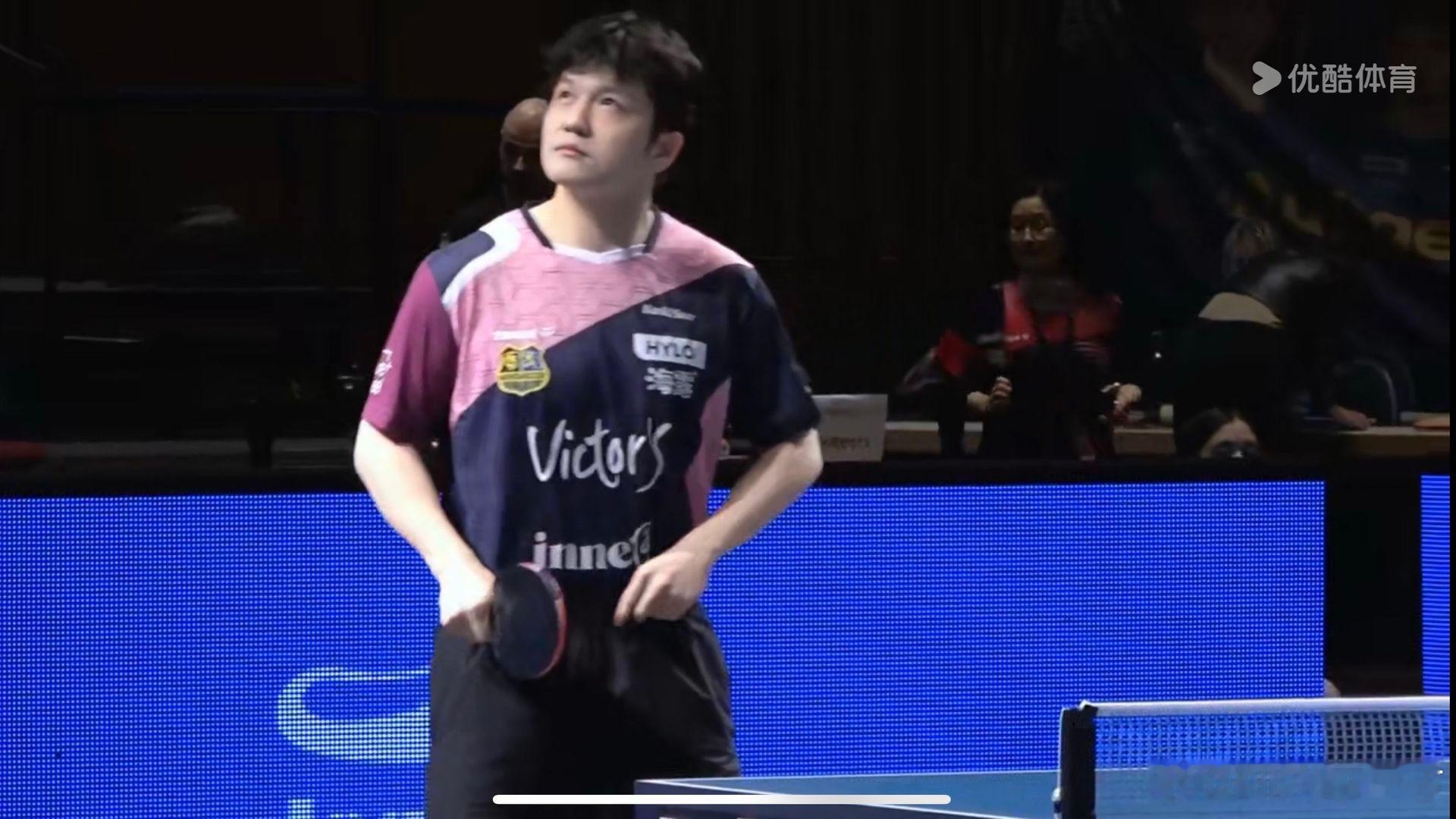 就是这个欧冠爽，亮眼的粉色灵动，猝不及防的俏皮庆祝，真的要被萌化了。 