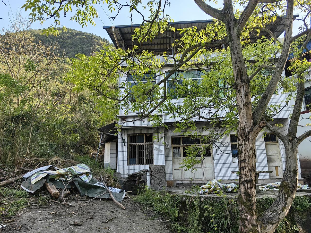 寻找塔井、塔井渡:位于旺苍县嘉川镇五四村，临东河（原宋水），这里张姓、陈姓、朱姓