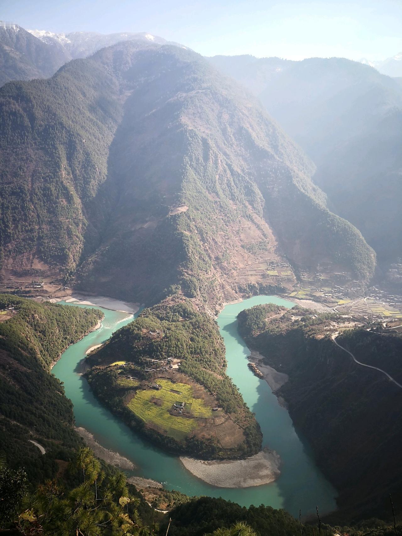 你知道吗在中国还有比三峡大坝装机容量多一倍的河流。怒江是中国境内唯一干流没建任何