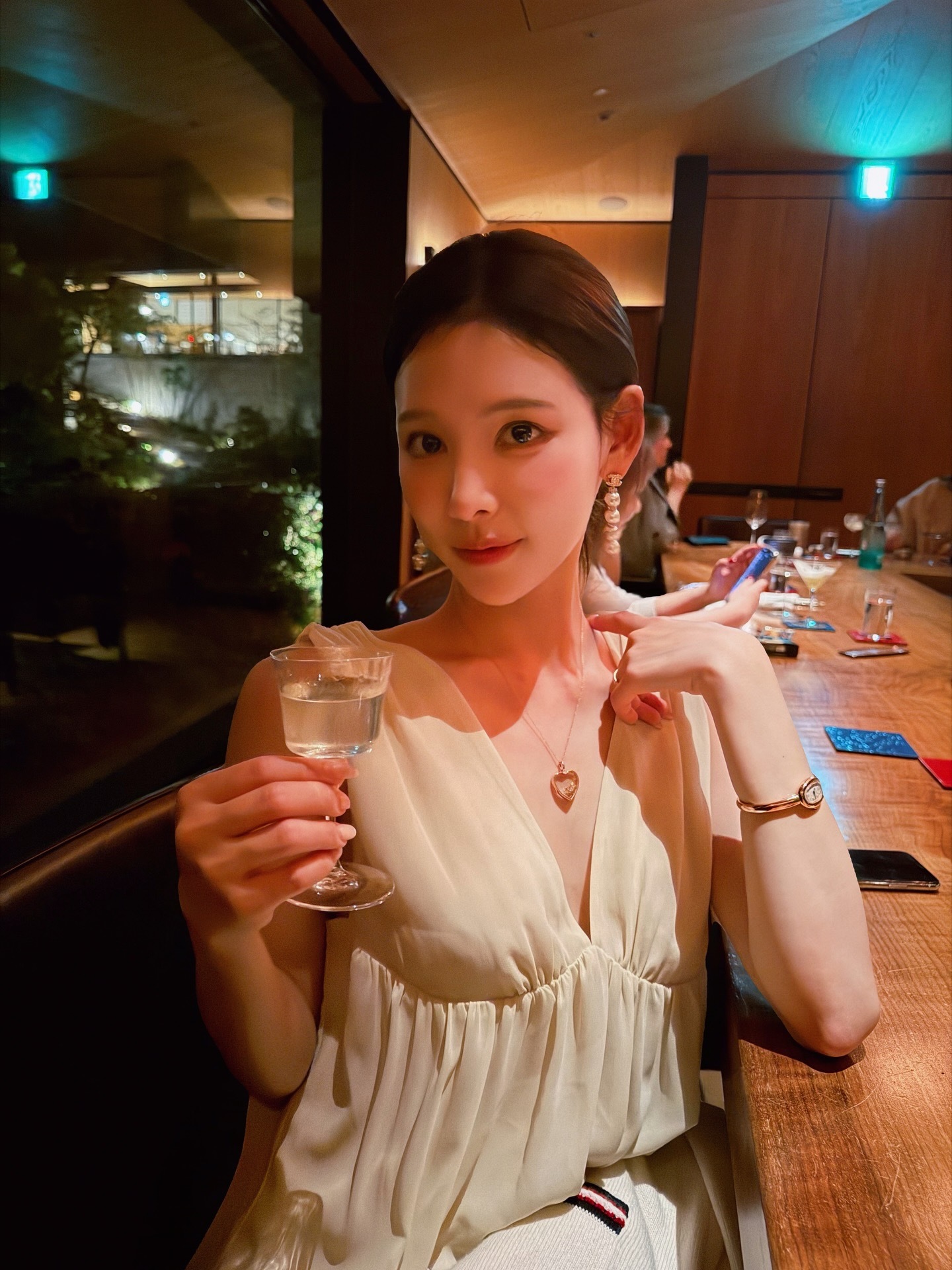 白富美李娜妍近期出现率高的饰品 