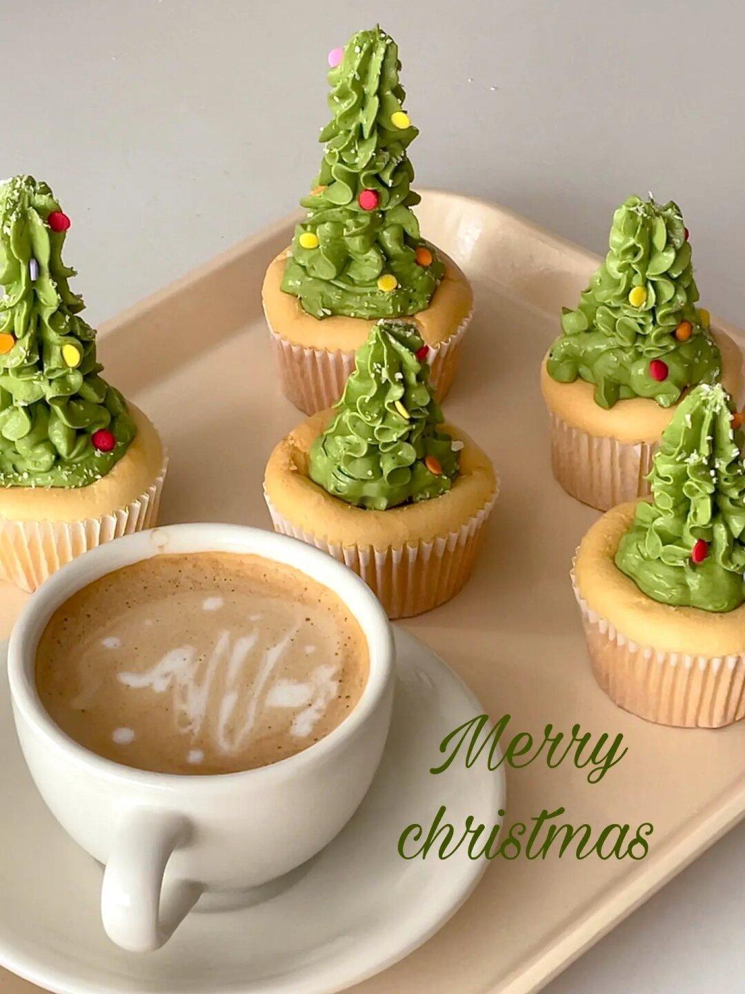 冬日在家自制🎄圣诞纸杯蛋糕