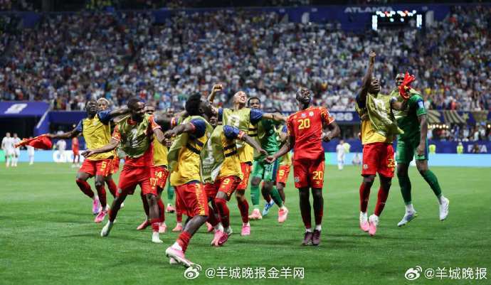 【#韩国淘汰#】2026年美加墨世界杯小组赛，韩国球迷历经71小时煎熬等待，最终