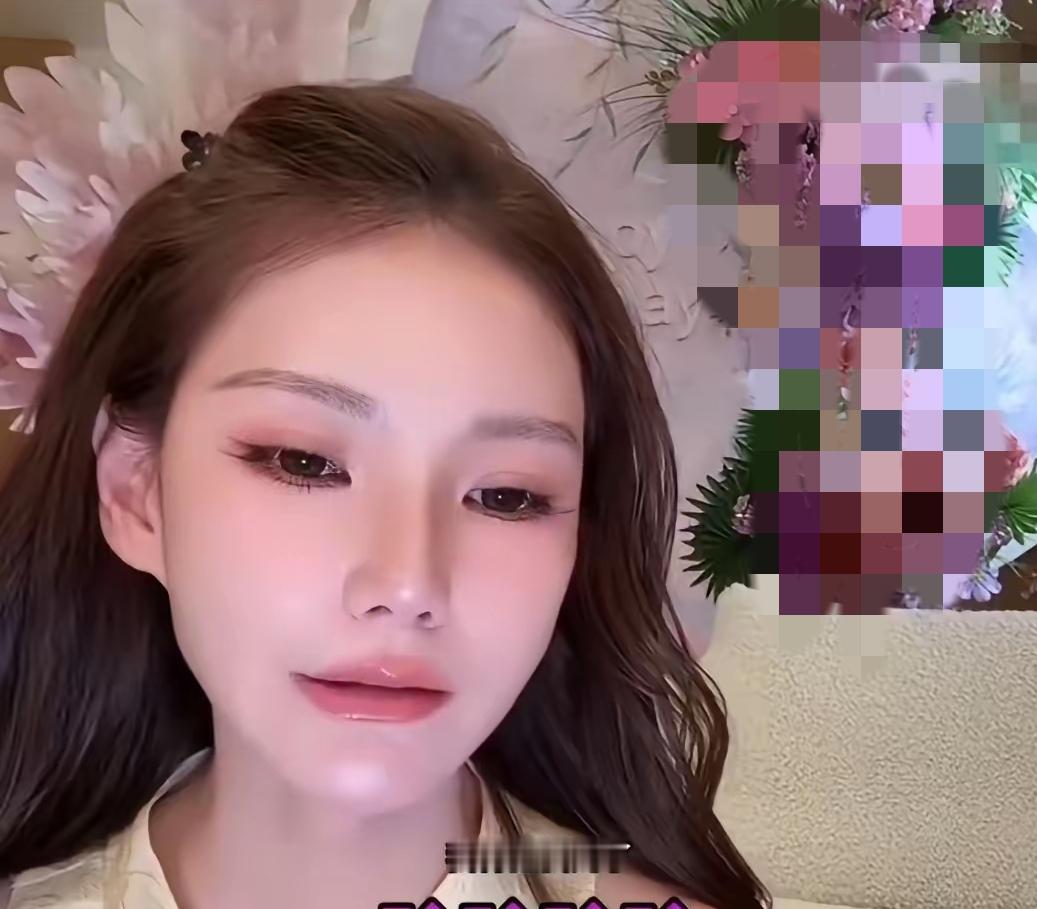 直播间一条刻薄弹幕，让大家再度见识马筱梅的通透。面对网友留言嘲讽“鼻子没整好”，
