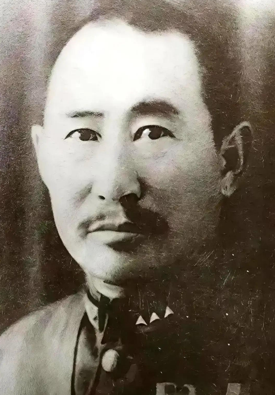 1937年，甘肃发生震惊西北的博峪事变。国民党军阀鲁大昌，因卓尼土司杨积庆暗中帮