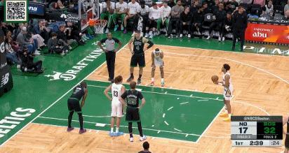 一言难尽！普尔三次罚球就进一个！
在今天NBA常规赛鹈鹕对阵凯尔特人的第一节比赛