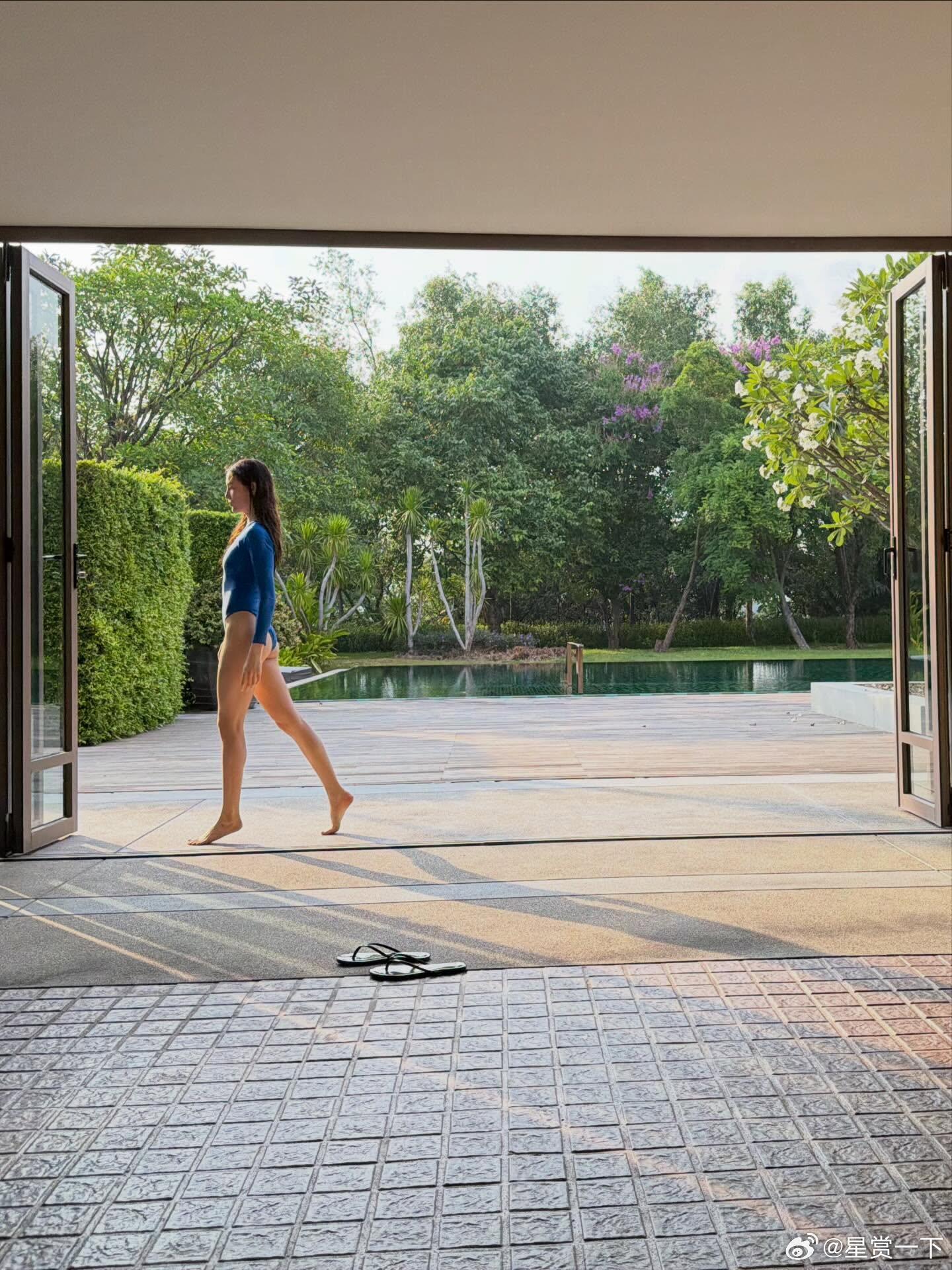 谷爱凌 何超欣 谷爱凌何超欣穿比基尼