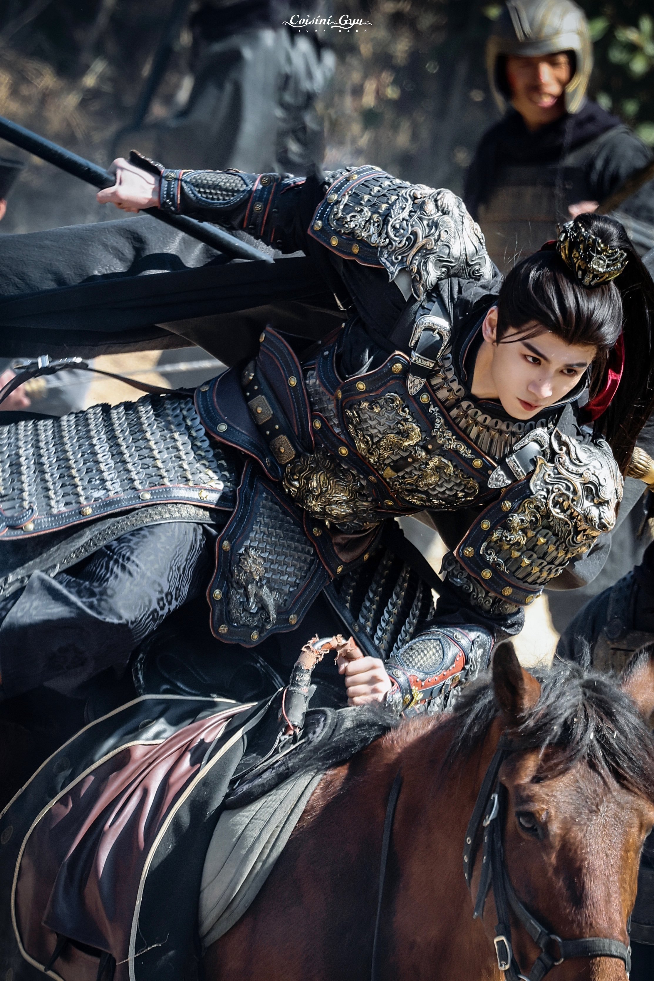 金珉奎、道兼站姐在愚人节公开的张凌赫照片 