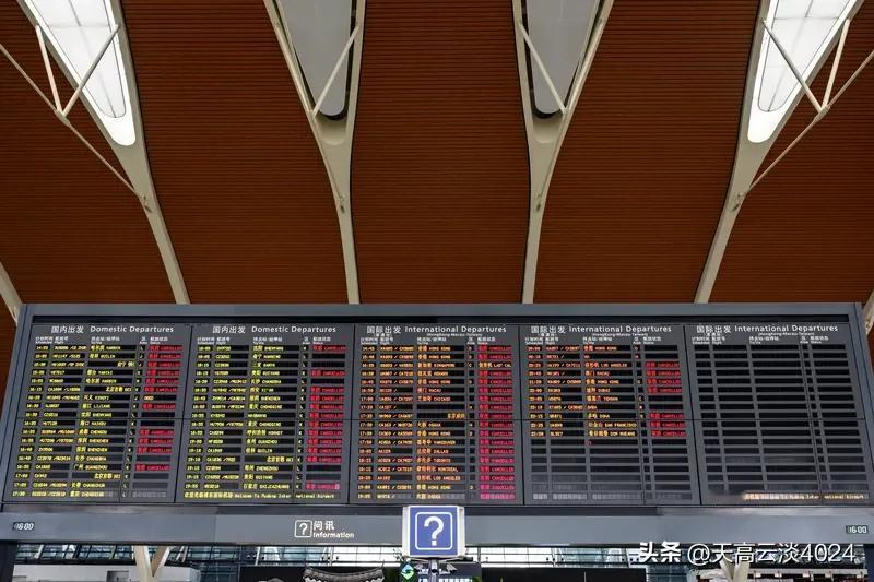 49条中日航线取消全部航班 49 条中日航线取消全部航班，这事儿有点大啊！航班管