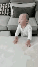 小小年纪确做着让人人佩服的事情啊，真是懂事又是个可爱的小宝贝真棒[赞][赞][赞