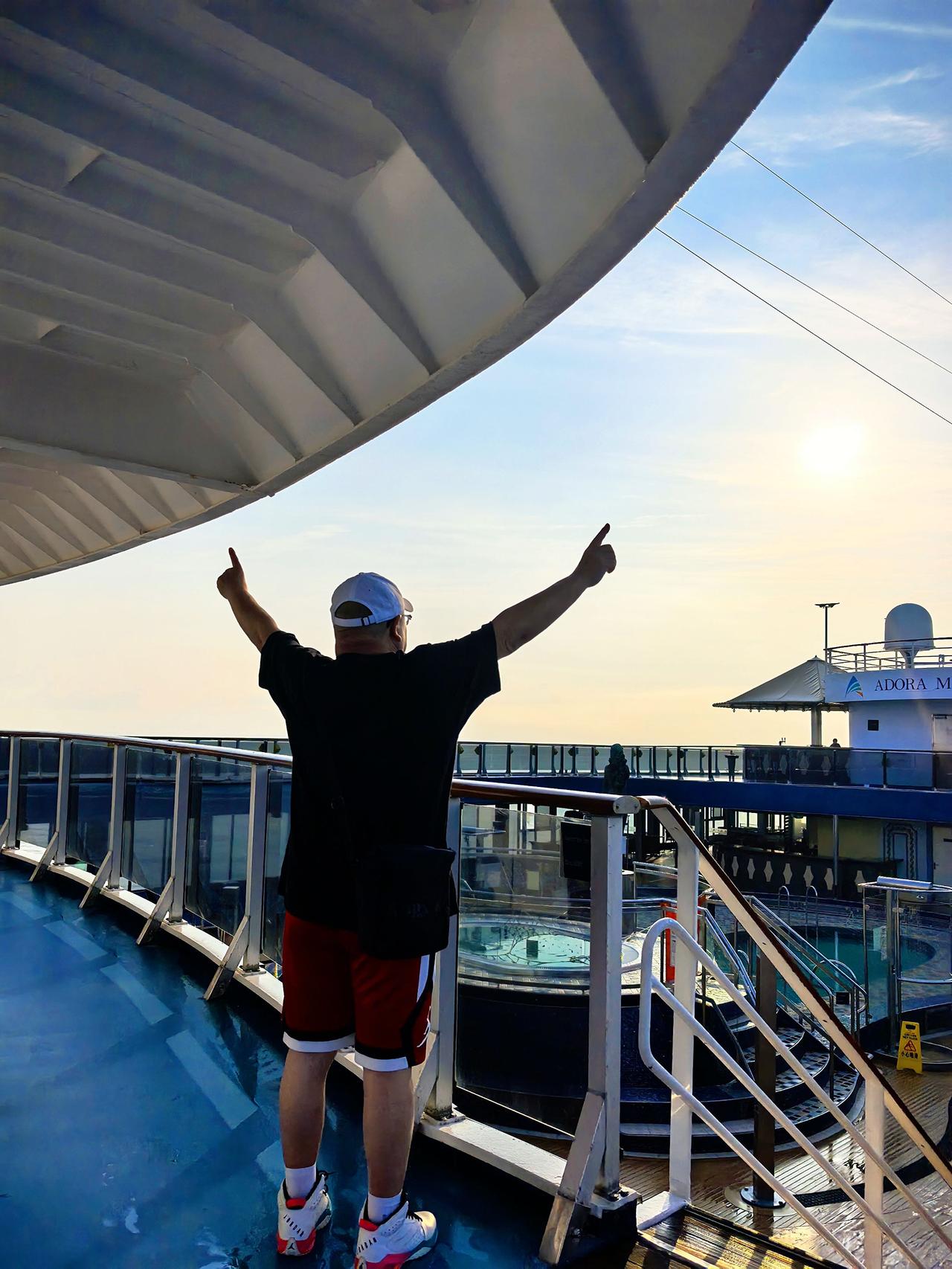 ，海上工作几十年，乘风破浪，永向前！生命在于折腾 ，快乐天津人，🌺🎁🍎🌹