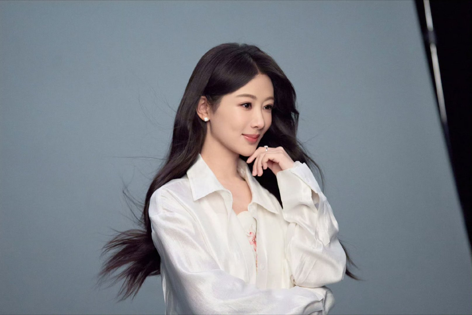 春意盎然美美哒小公主和杨紫一起开启花园之旅啦