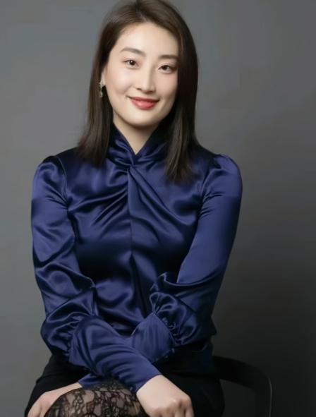宗馥莉一手好牌打烂了！！！


21亿信托基金的本金
明明还在宗馥莉的公司名下