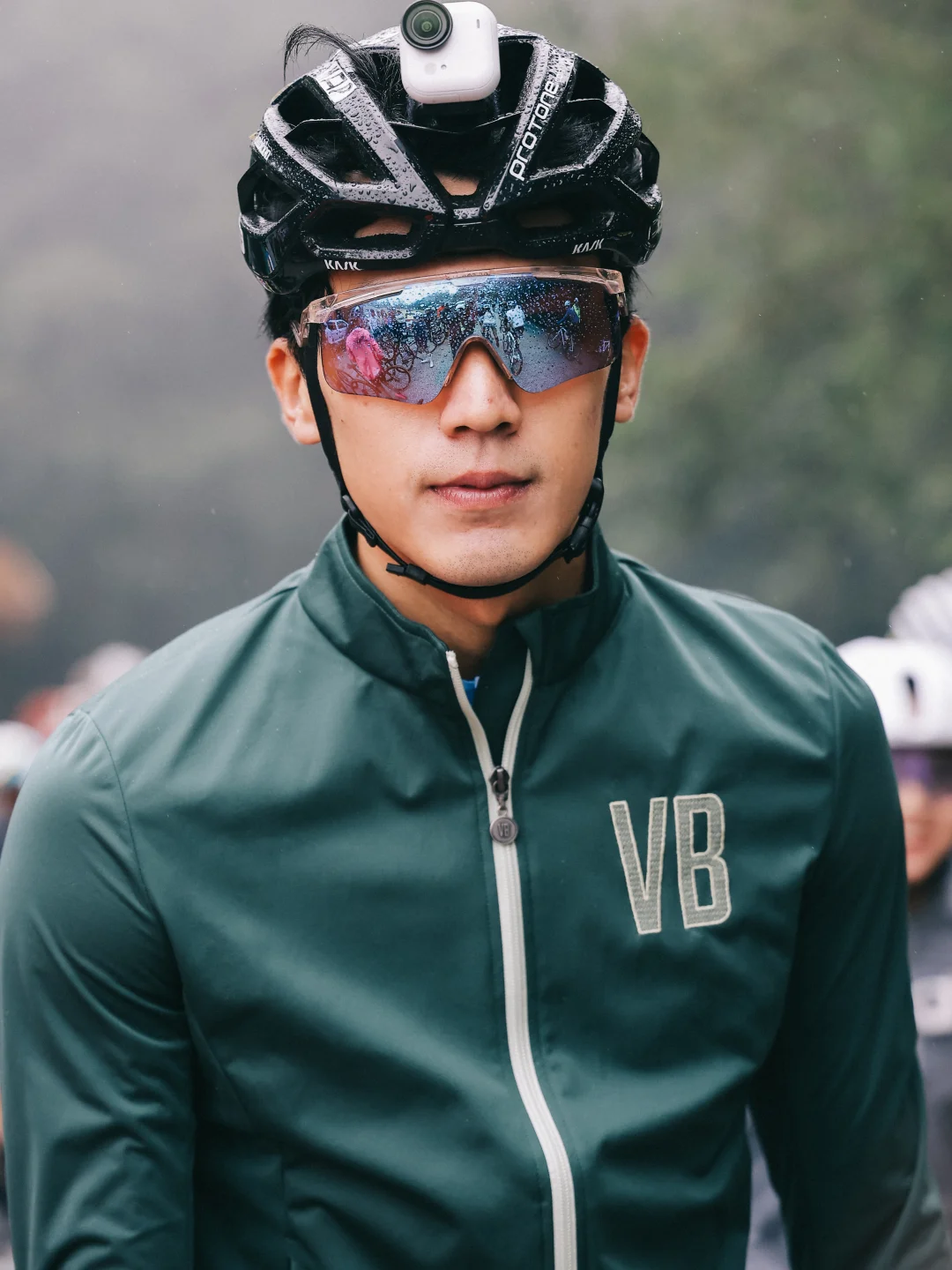 格兰芬多凤庆 快乐的中立骑行