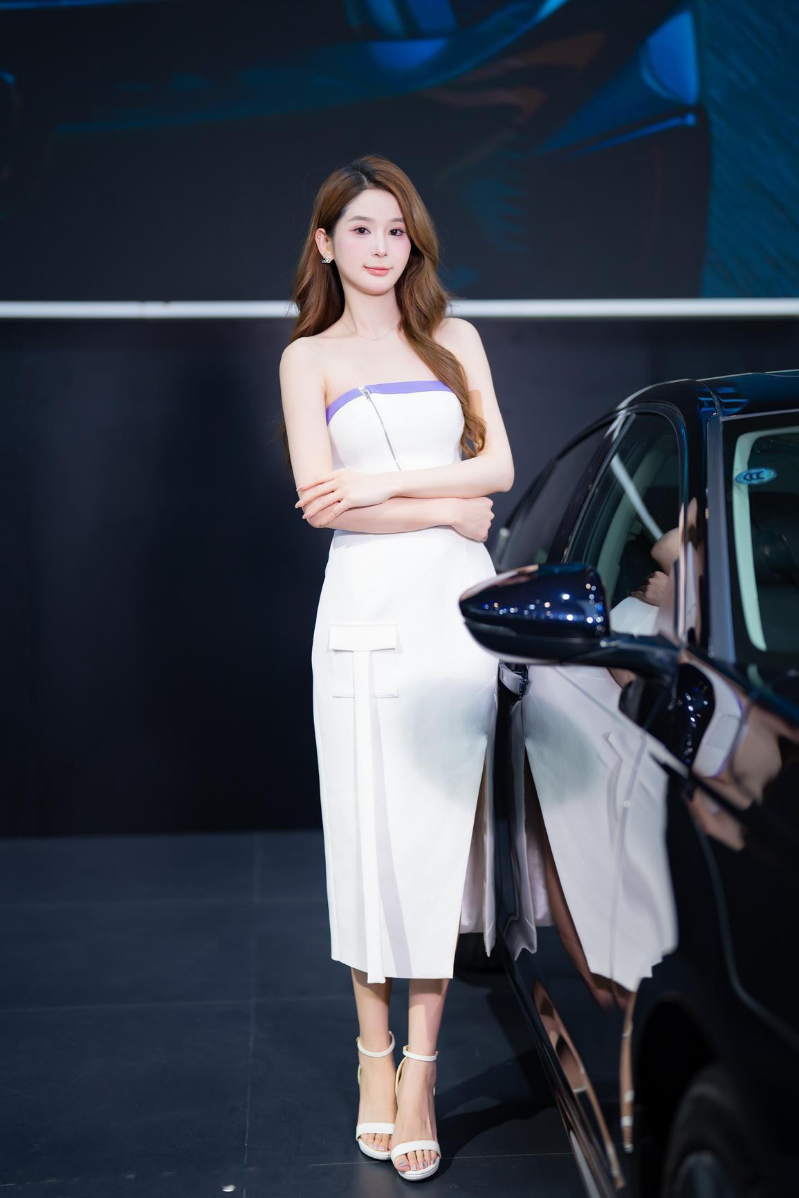 聆听猎人的车展日记猎人在佛山车展猎人与车展 2025 国庆佛山车展想把图片带回家