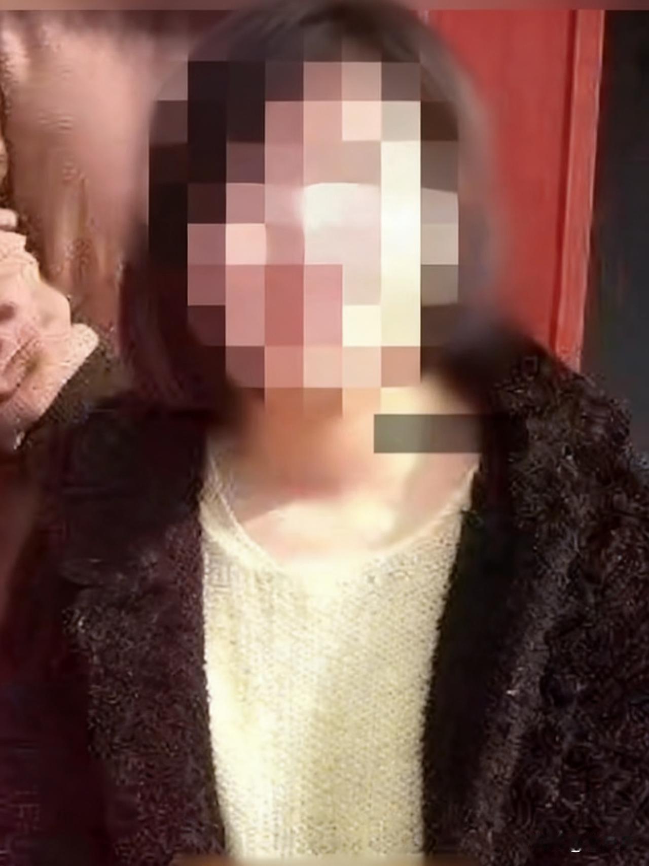 26刀。

看到这个数字的时候，我刚准备关灯睡觉。 手指僵了一下，突然就不困了。