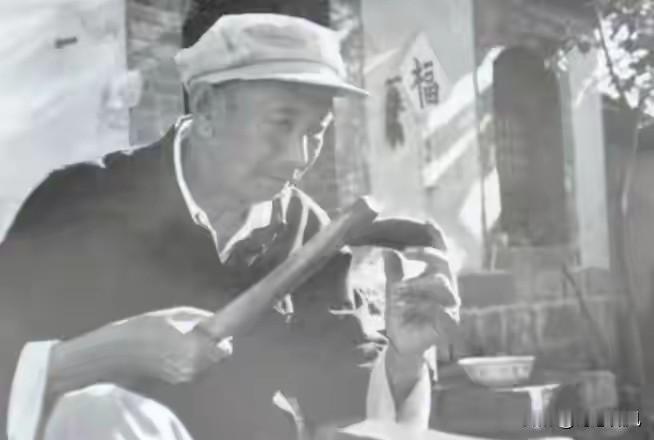 1959年，河南一兽医隐瞒8年身份被发现，毛主席：让我找得好苦啊。
 
那年国庆