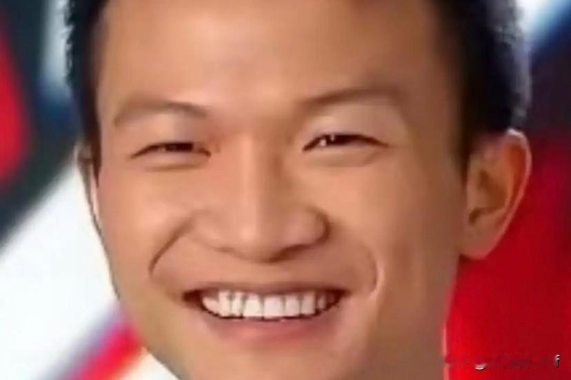 周深的唱功到底如何？是否被过誉？

周深的走红，某种程度上是华语乐坛审美转向与媒