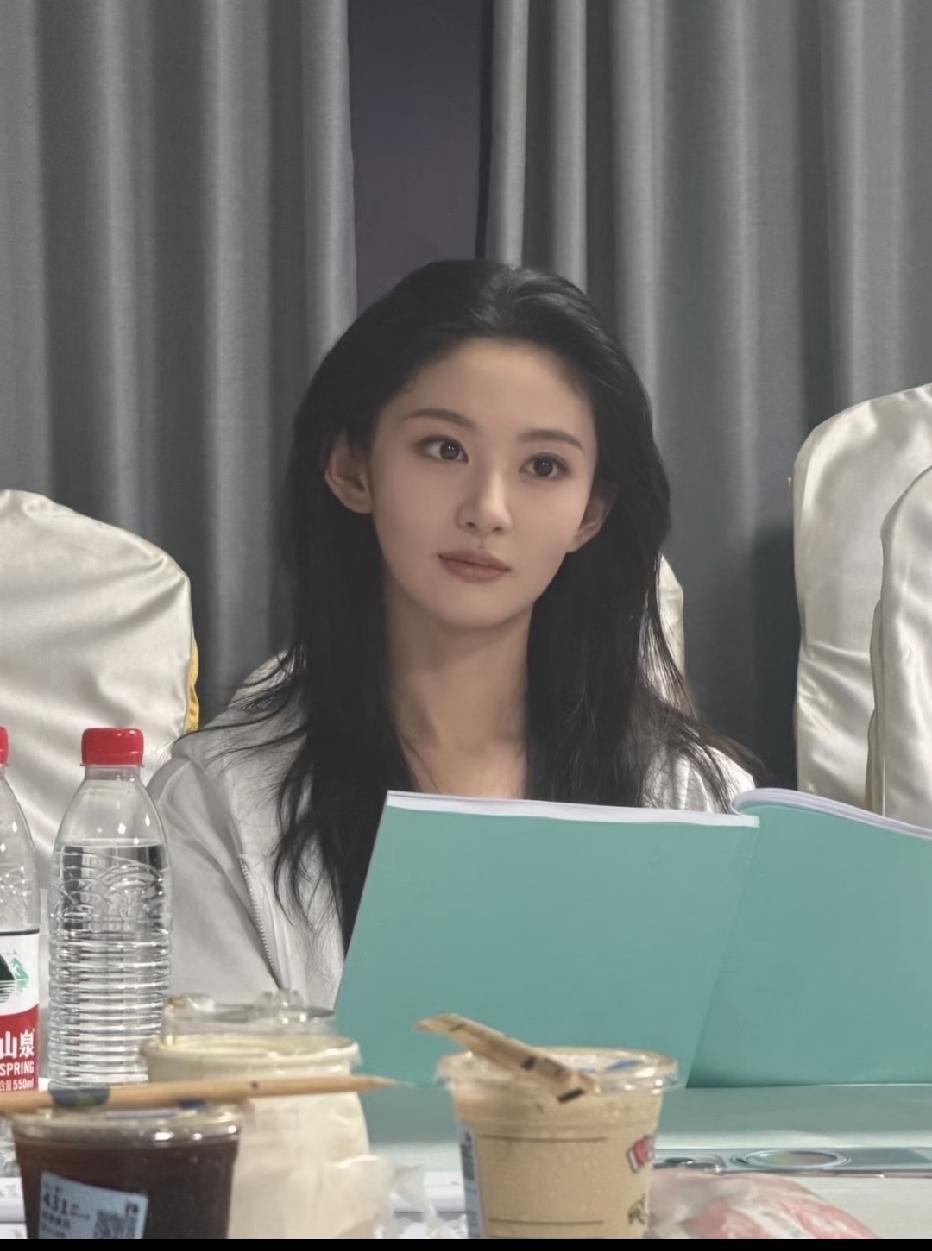 赵晴