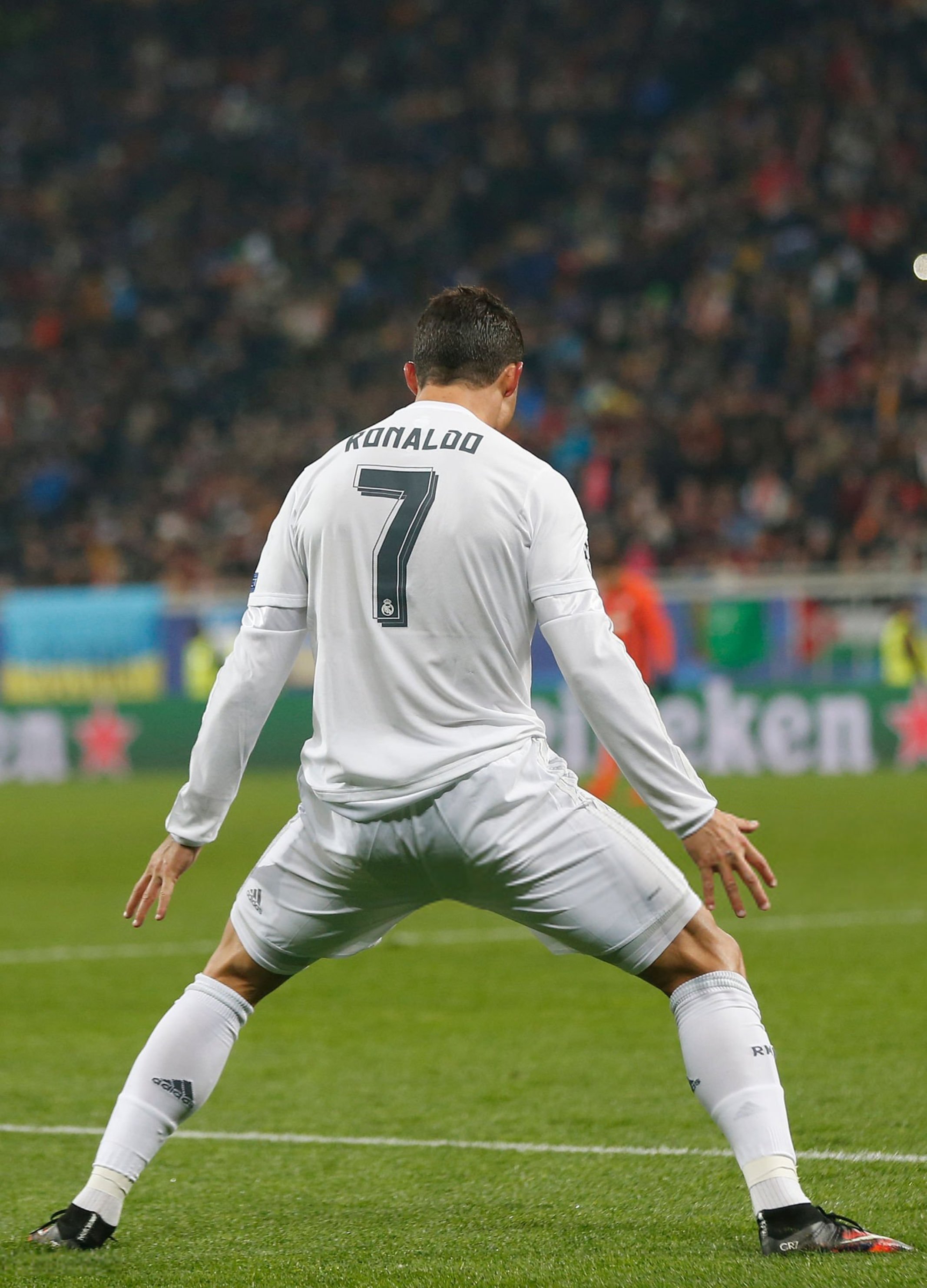 C罗和c罗一起siu到最后欧冠之王c罗欧冠 🚨单赛季欧冠小组赛进球最多的球员：