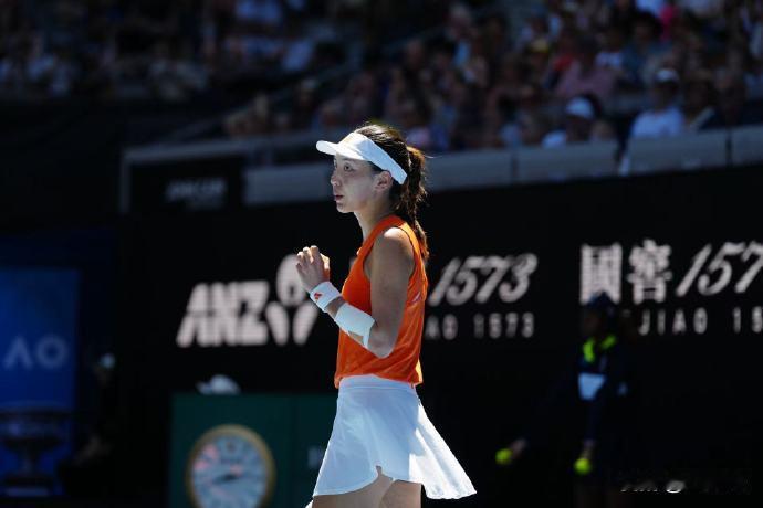 澳网女单16强战王欣瑜0-2惜败阿尼西莫娃 虽败犹荣尽显成长蜕变
 
澳网女单1