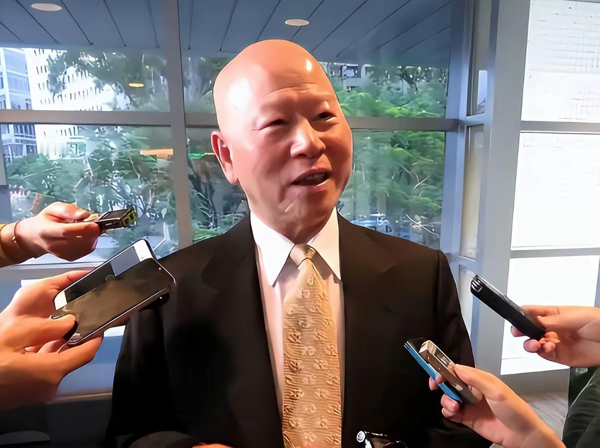 台湾岛上的一些所谓“精英”面对大陆的统一高压下发出哀嚎

媒体人赵少康、许信良公