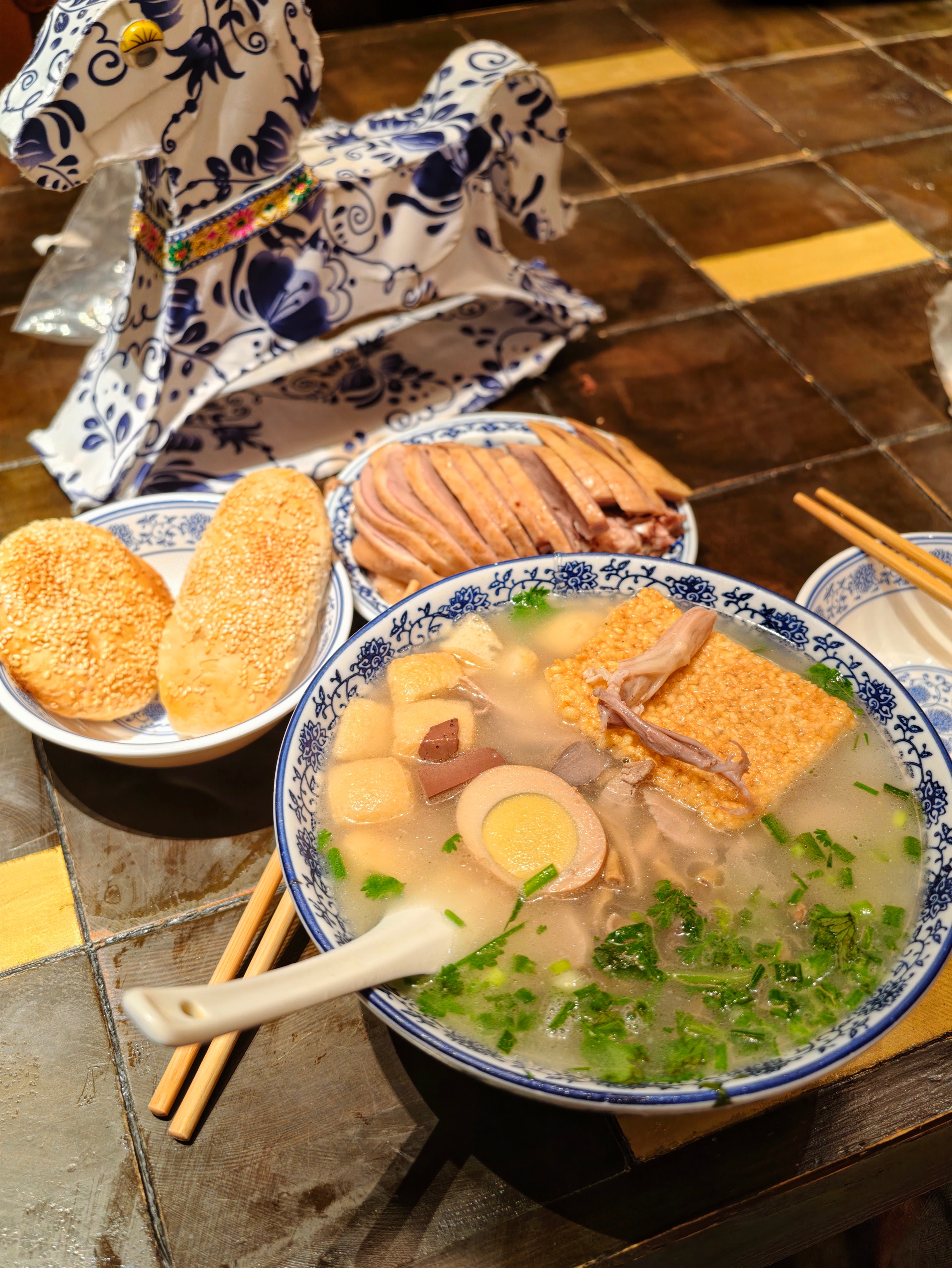 美食 小潘，吃了 南京·小潘记鸭血粉丝汤