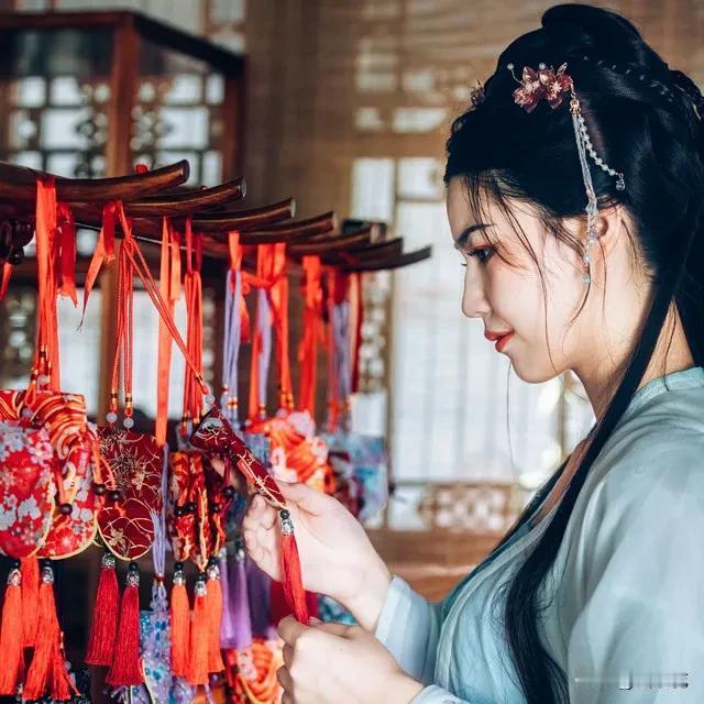 开一家AI小店，仿佛开启了一场满是未知与惊喜的冒险之旅。
正如孟星亦的图灵所言，