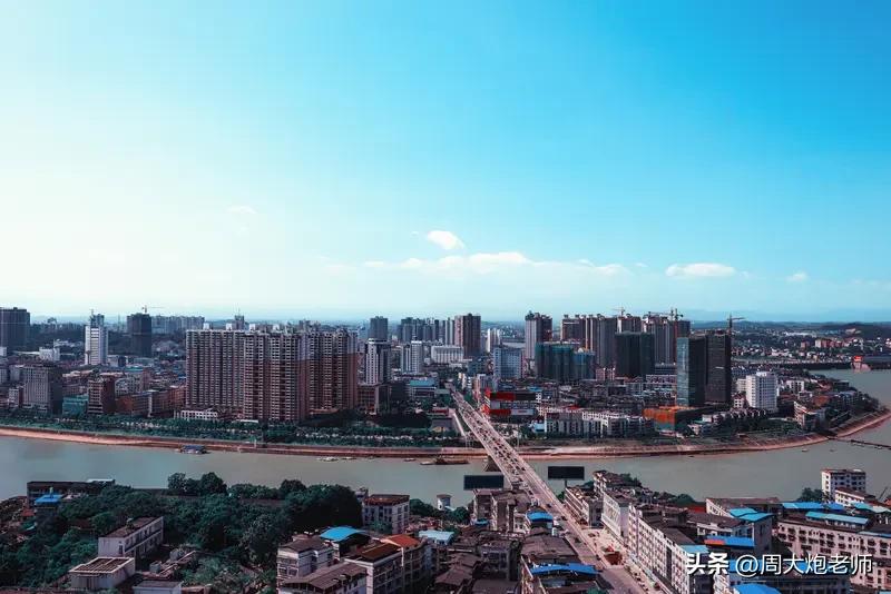 前天，有粉丝问我：“永州凭什么能接住这泼天的流量，并且长盛不衰呢？”
我告诉他：
