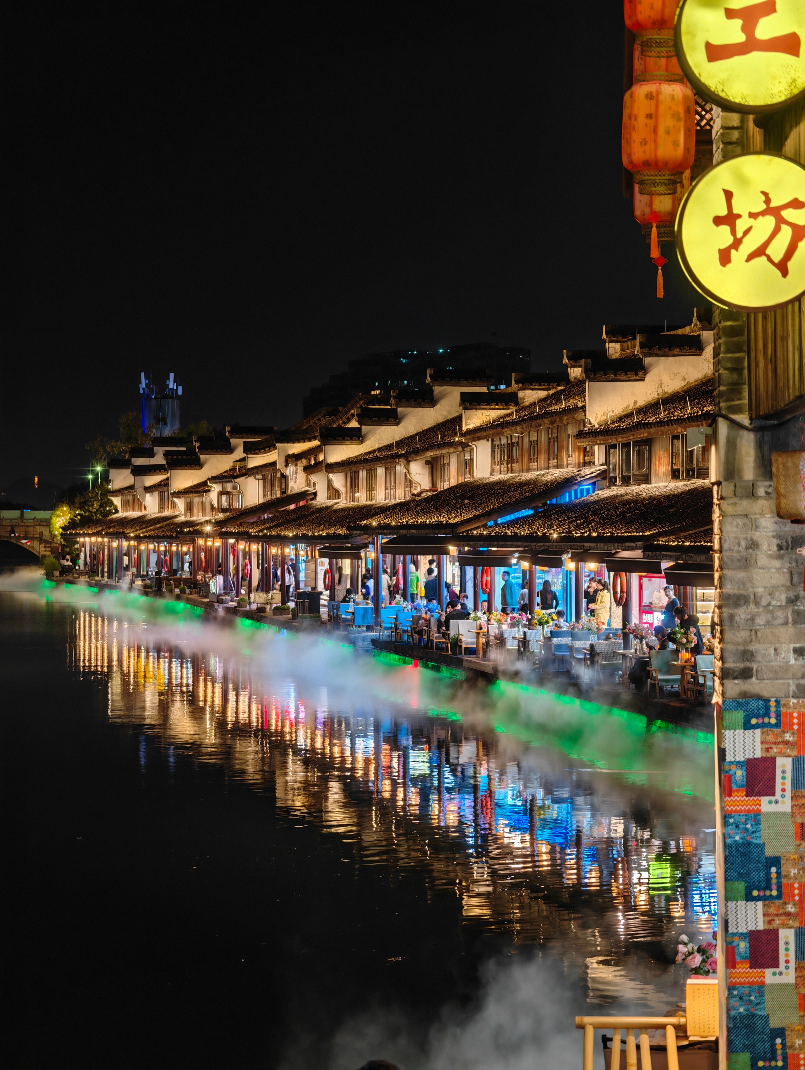 回成都呆了两天又来浙赛了，柯桥古镇景区打造的很不错，我发现绍兴这边的川菜贵州菜很