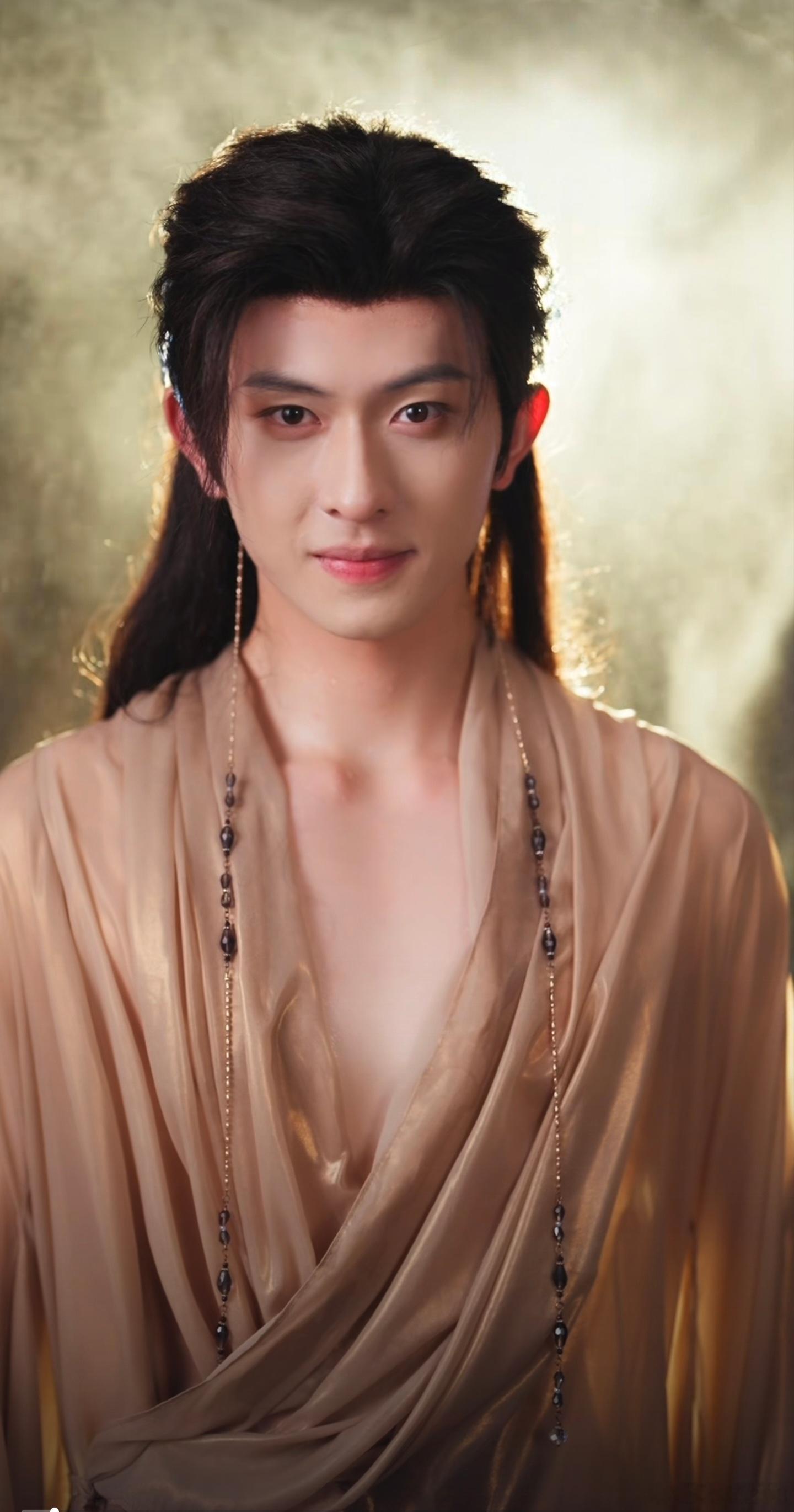 陈添祥 🍊向全世界安利陈添祥 太喜欢这个会勾人的狐狸精了。