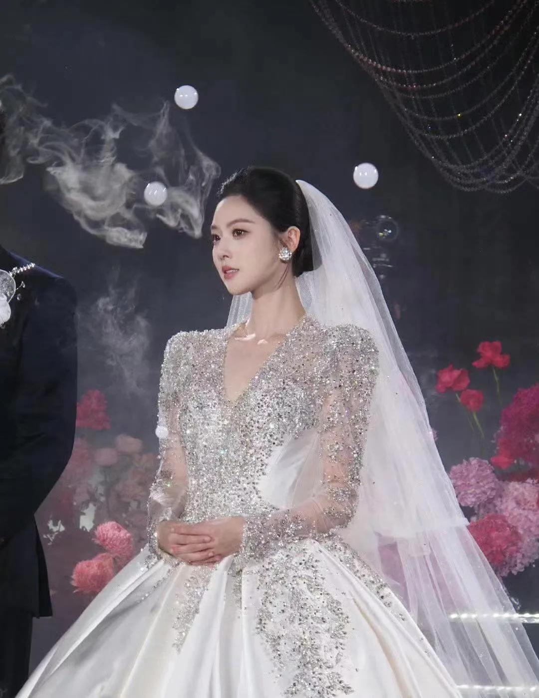 为啥结婚的，新娘都是这么美若天仙，清秀高雅的女神级别！