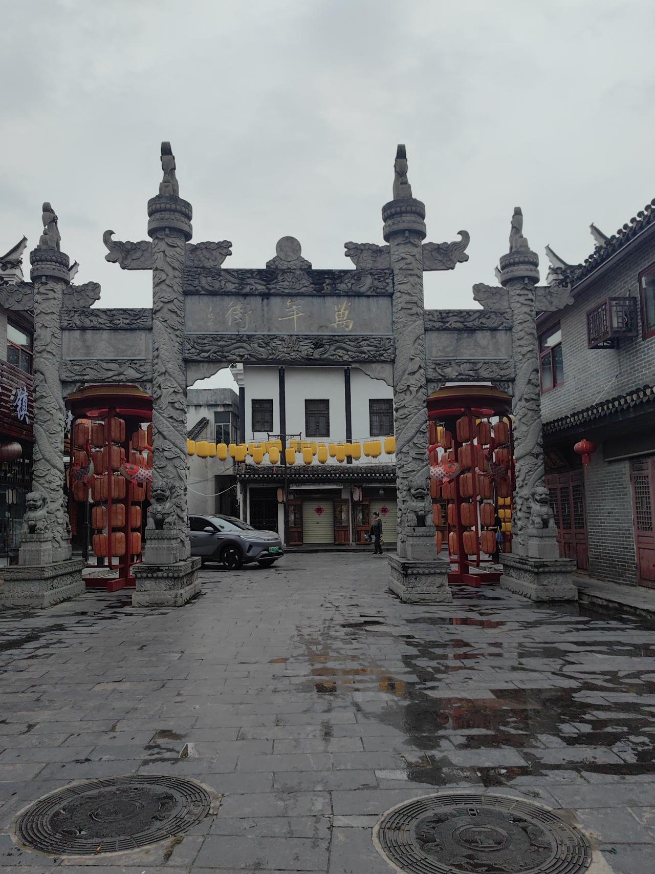 炒新股的风险有多大？
    以嘉晨智能为例，如果你在上周一以110元（最高11