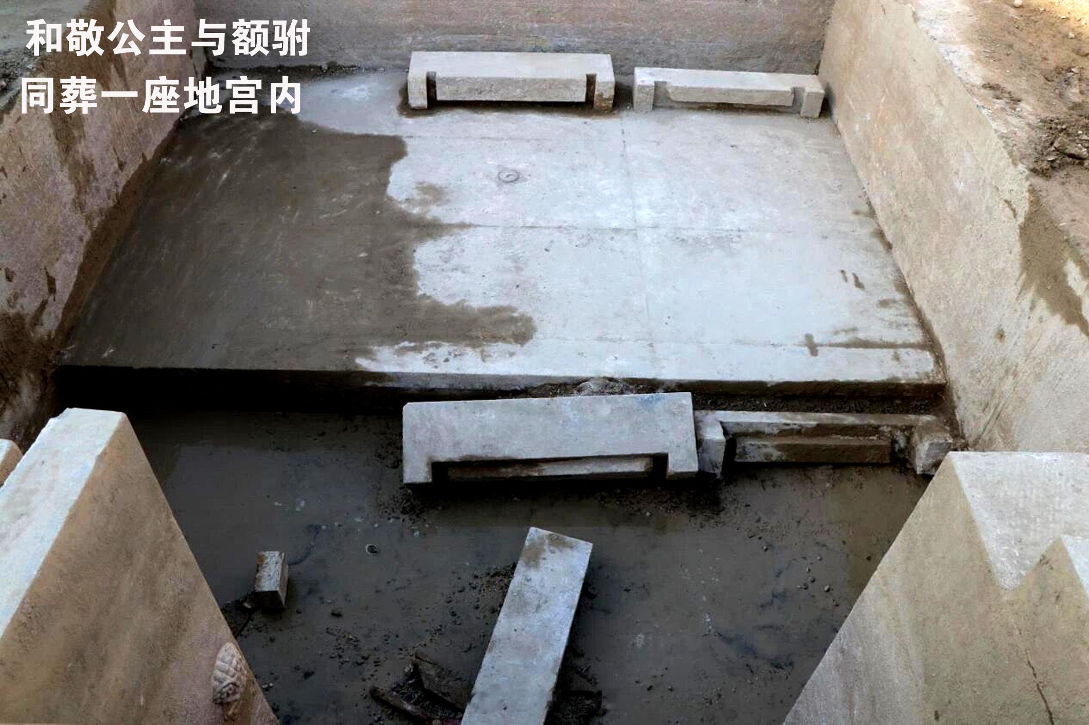 我们都知道，皇帝入葬后，马上关闭石门，填平隧道，永不打开。死在皇帝之后的皇后则另