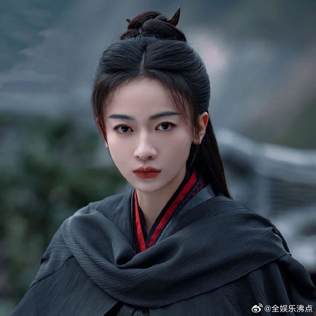 吴谨言复出状态吴谨言复工状态吴谨言 ​​​