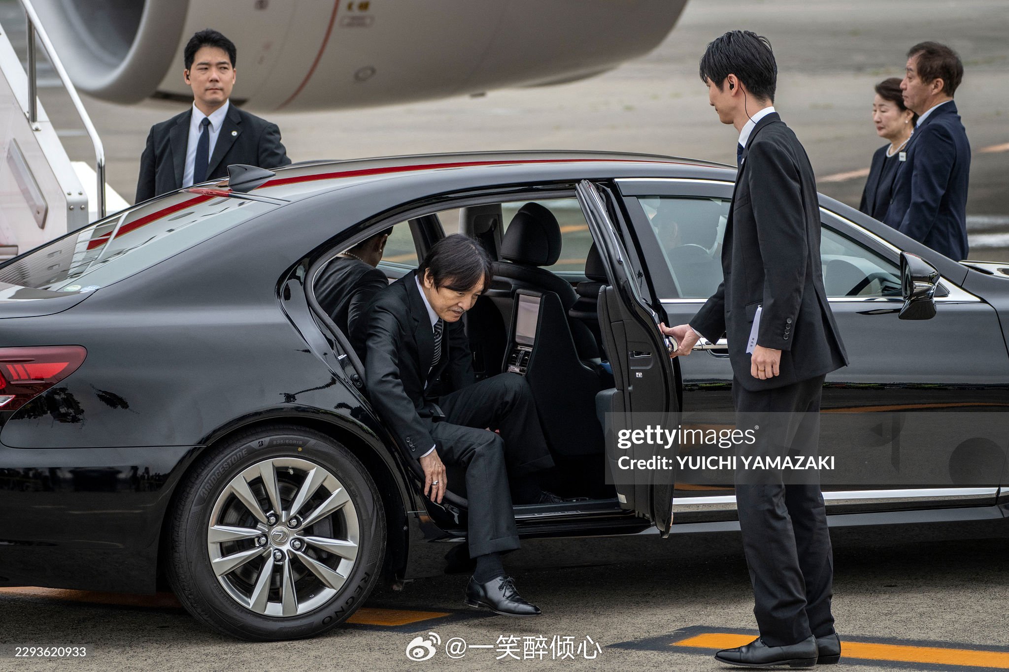 今日秋篠宮文仁亲王夫妇已离日✈️1991年德仁和老查去了挪威国葬，2026年德仁