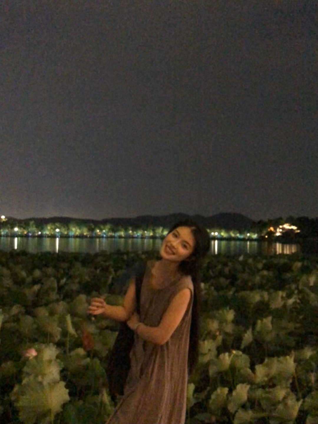 荷塘月色最近班味有点重 急需去去班味🥹 ​​​