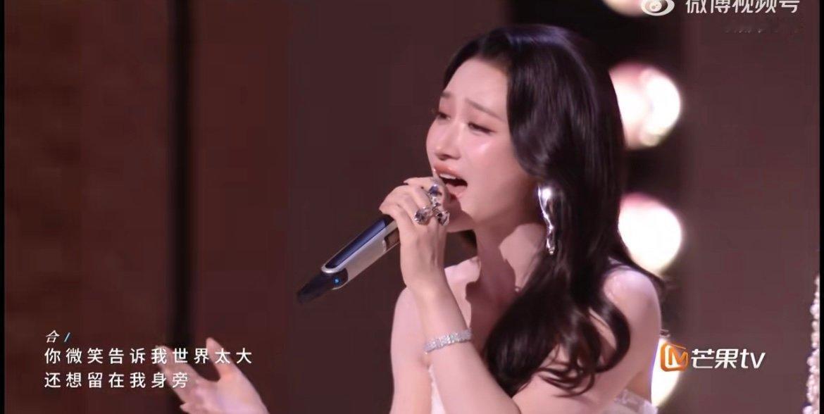 大家看浪姐直播不就是为了真实吗 叶一茜、范玮琪、侯宇、何宣林的《城北的花》全开麦