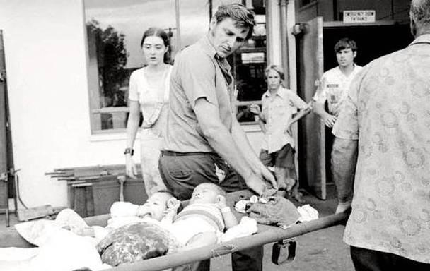 越南战争时，很多美军士兵在战场上没有老婆陪着，就找了越南当地的女子。结果20年后