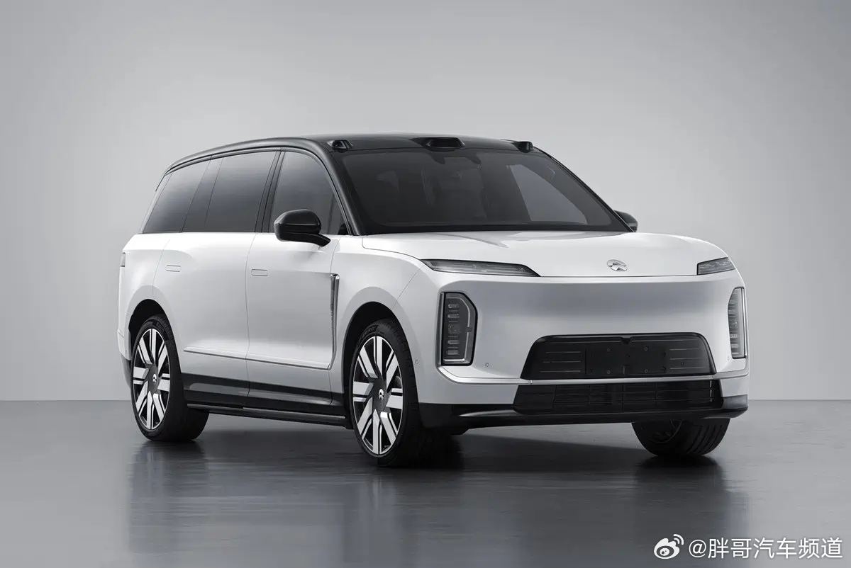 胖哥汽车频道李斌称今年将发布三款全新车型：科技行政SUV旗舰ES9将在今年二季度