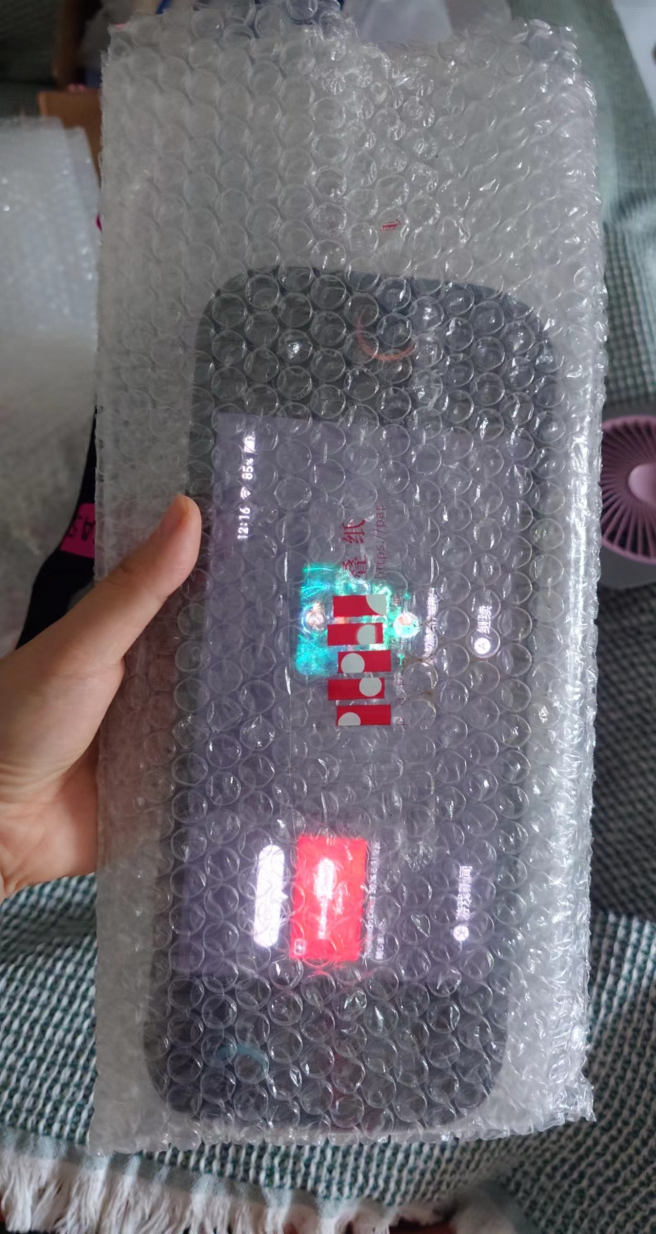 分享一下叠纸心意实用谷，他们用来包装小卡用的定制泡泡袋实在是太好用了，大小尺寸也