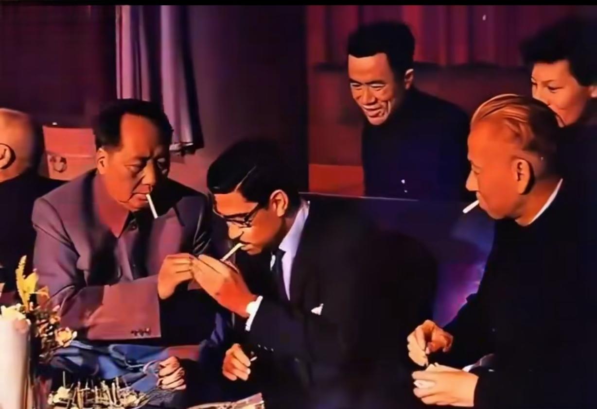 毛主席著作的精髓就十句话，你知道吗？
1、认清形势！
谁是我们的朋友，谁是我们的