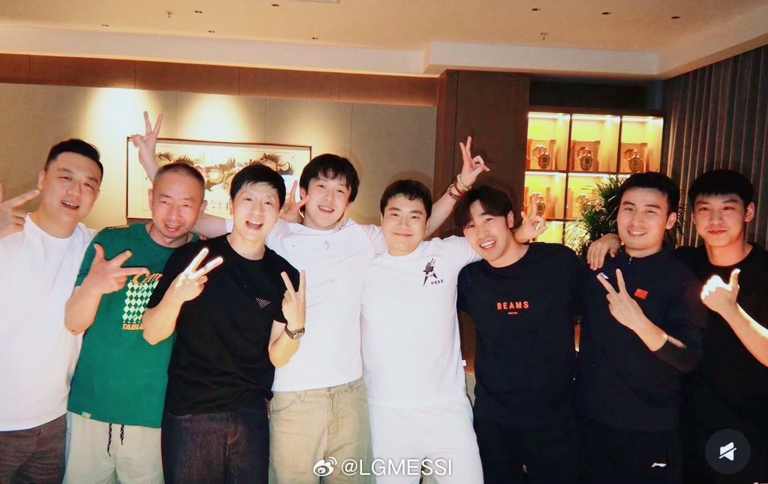 马龙许魏洲梁靖崑都是今天生日这是什么神仙生日缘分！10月20日，马龙、梁靖崑、许