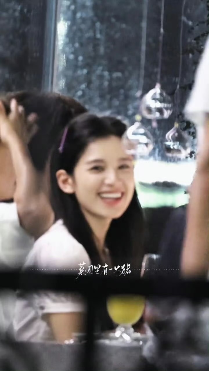张婧仪校园白月光的存在，我家的牙牙乐妹宝清雾
