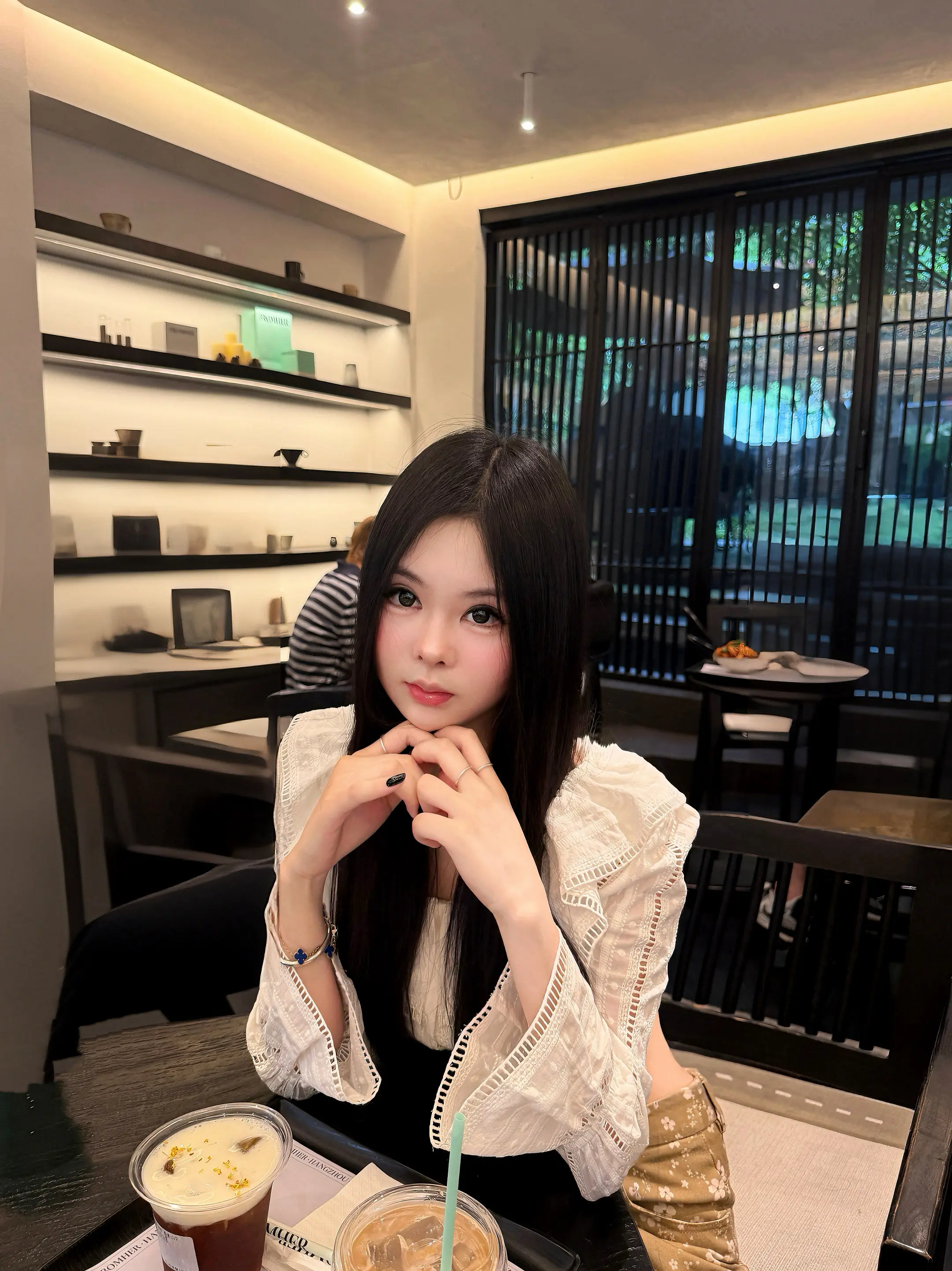 所有人退后的时候 我在你身后