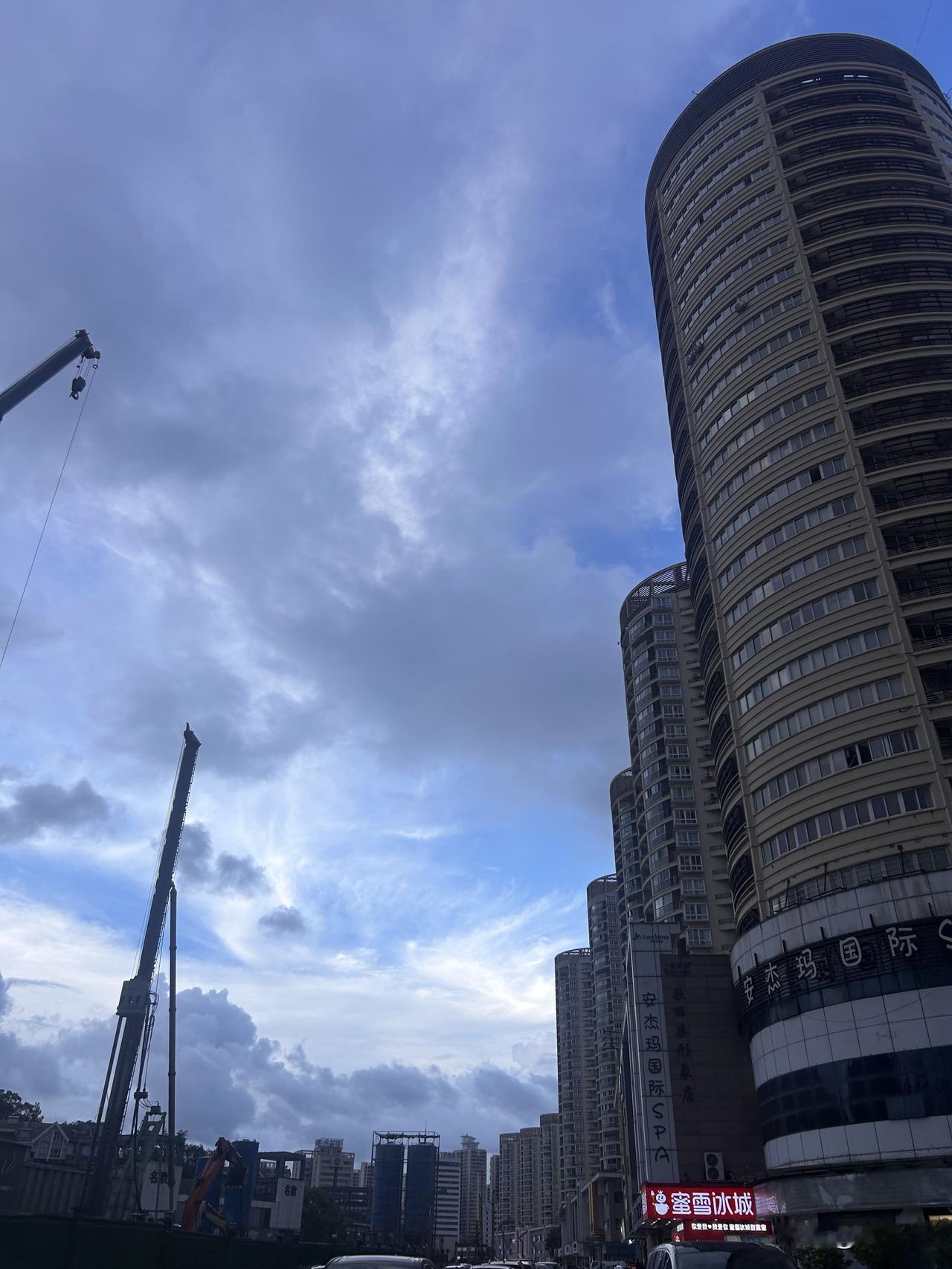 严阵以待！台州海事启动海上Ⅳ级响应，全力迎战台风“沙德尔”

8月21日，今年第
