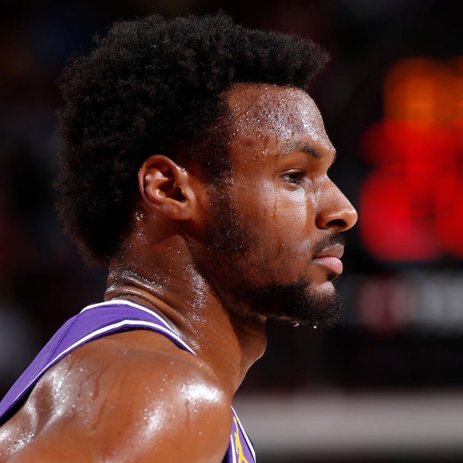 布朗尼G联赛14胜0负 布朗尼越来越强了！今日G联盟比赛，南湾湖人队140-13