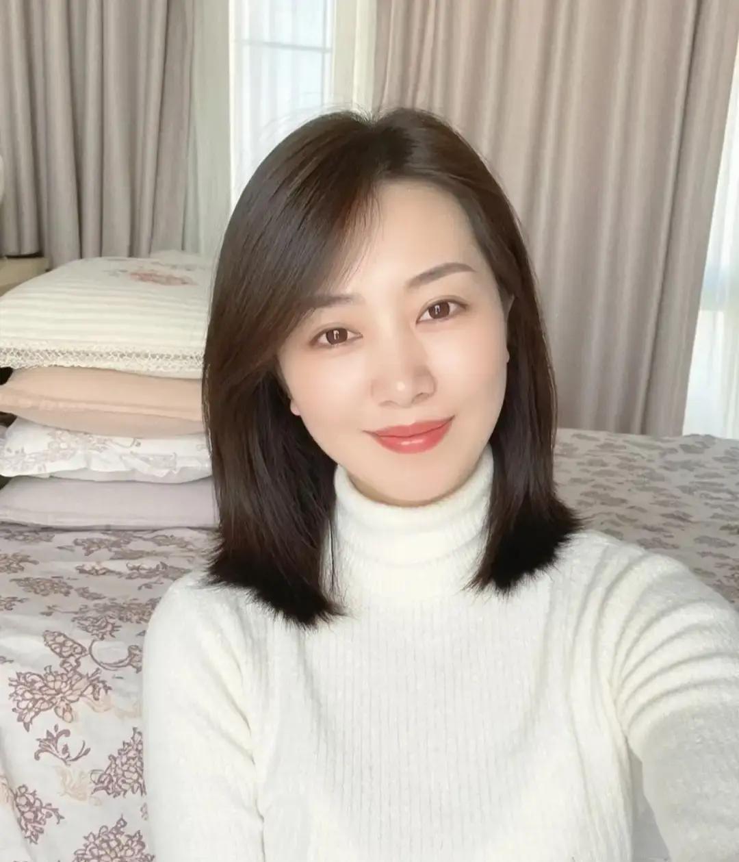 五十岁，我想重新爱一次
我74年的，今年五十二，和丈夫分居十多年了。
日子过得像