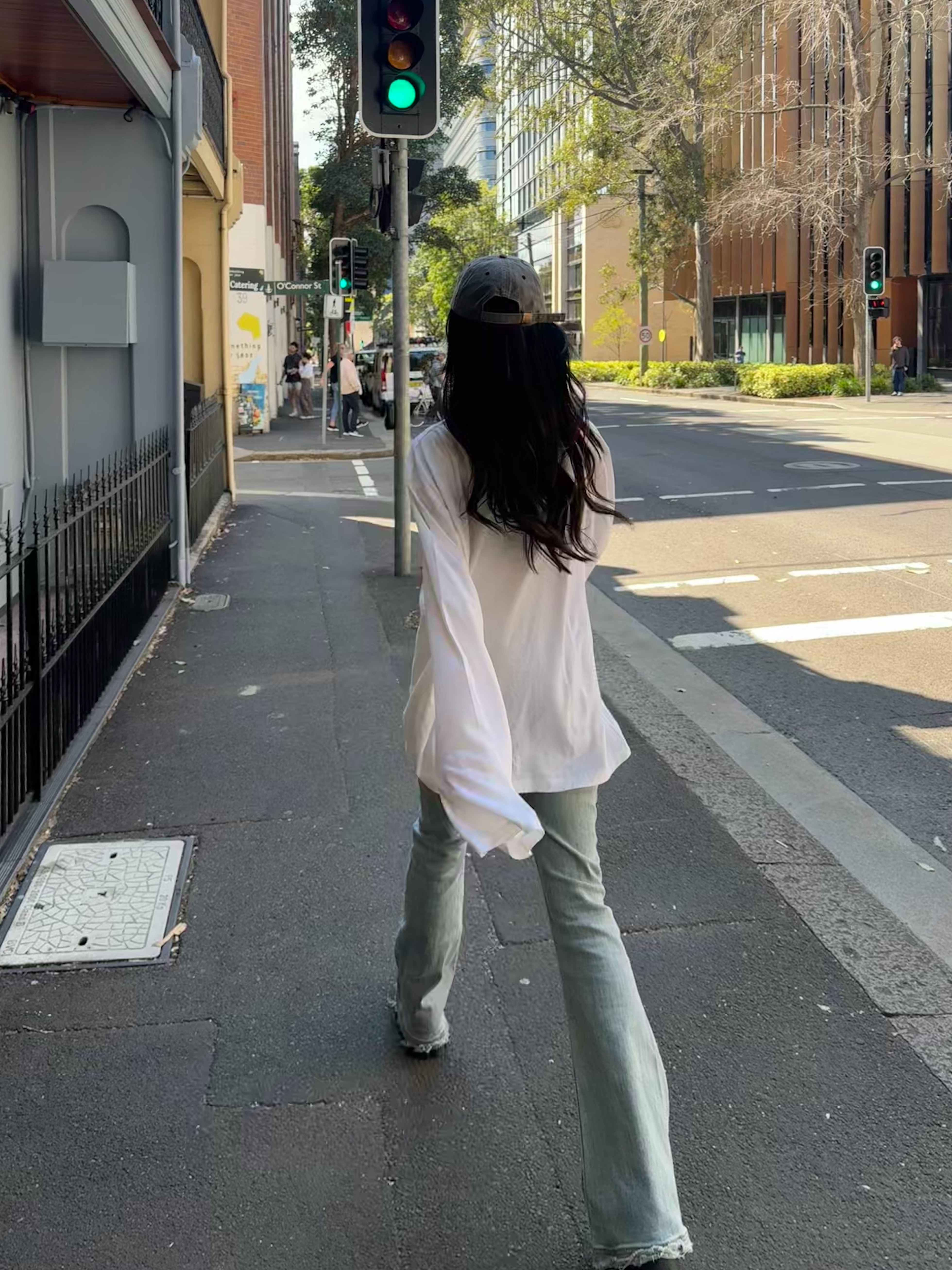 紧张的建模课下课二十分钟发一条微博。  ​​​