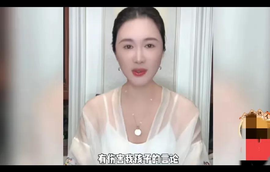 这些人的素质太低下，恶意调侃一个，一岁的小女孩。
杜星霖愿意嫁给，比她大31岁的